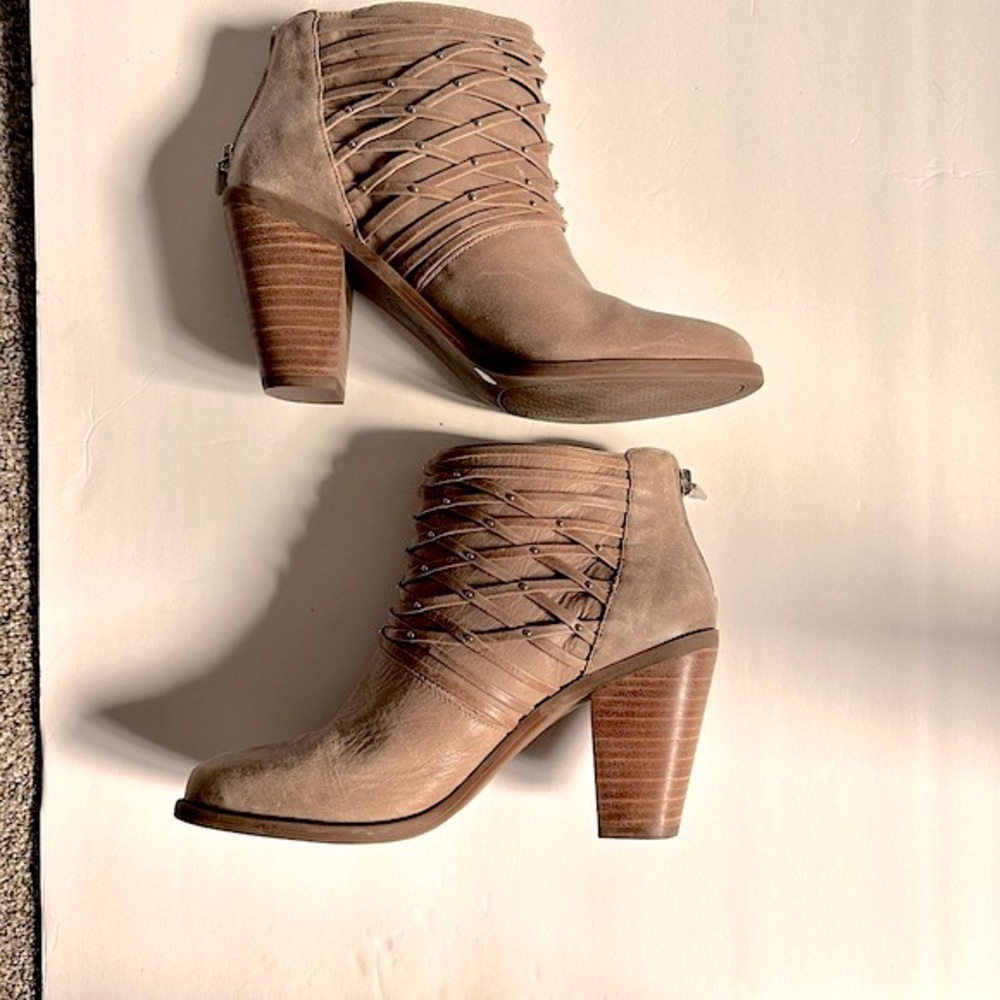 Jessica Simpson Size 8 Claireen Booties